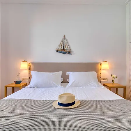 Grand Reve Paros *